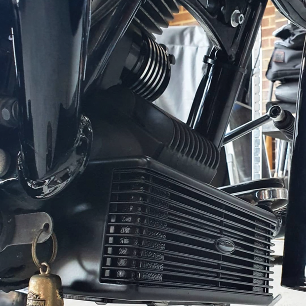 Front Mount Oil Cooler Tc Touring `09 16  Gloss Blk