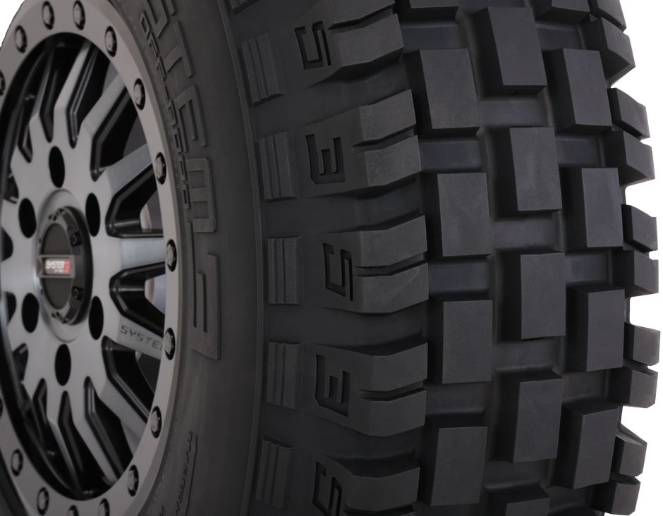 Tire Rx600 32x10r 15