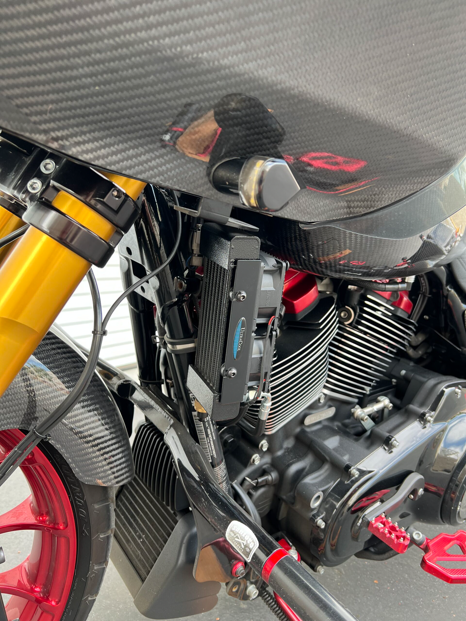 Oil Cooler M8 Touring `17 23 (Chopped Guard)