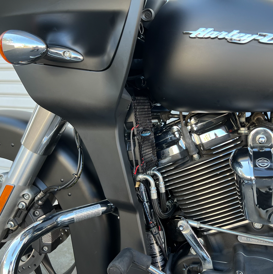 Oil Cooler M8 Touring `17 23 (Chopped Guard)