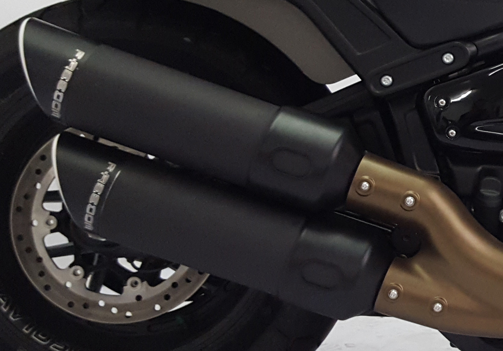 `18 Up Fatbob Slip Ons Black W/Black Tips